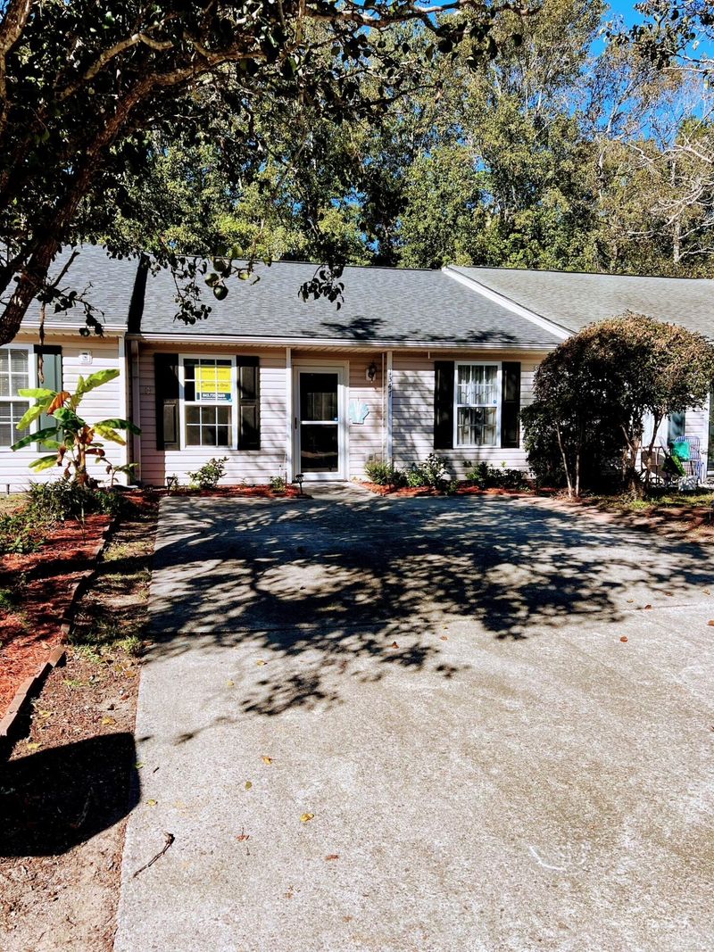 1347 Pinnacle Ln, Charleston, SC 29412