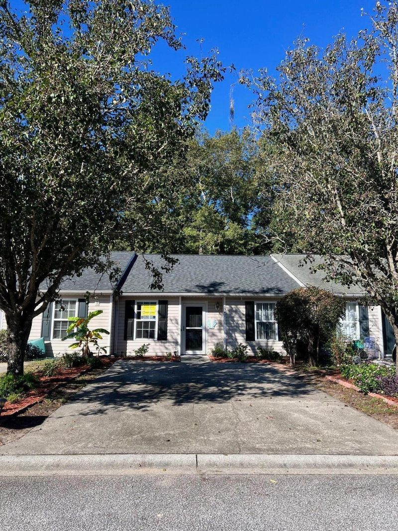 1347 Pinnacle Ln, Charleston, SC 29412