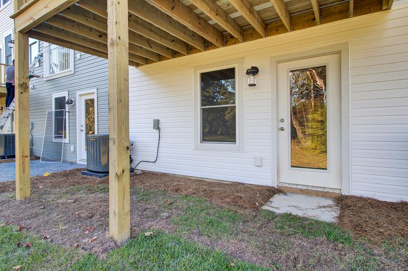 402 Caledon Ct, Johns Island, SC 29455