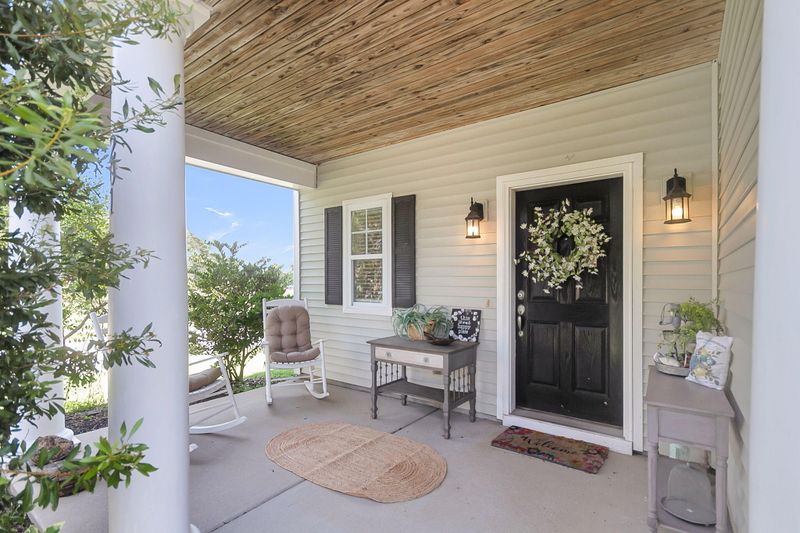 201 Topsaw Ln, Moncks Corner, SC 29461