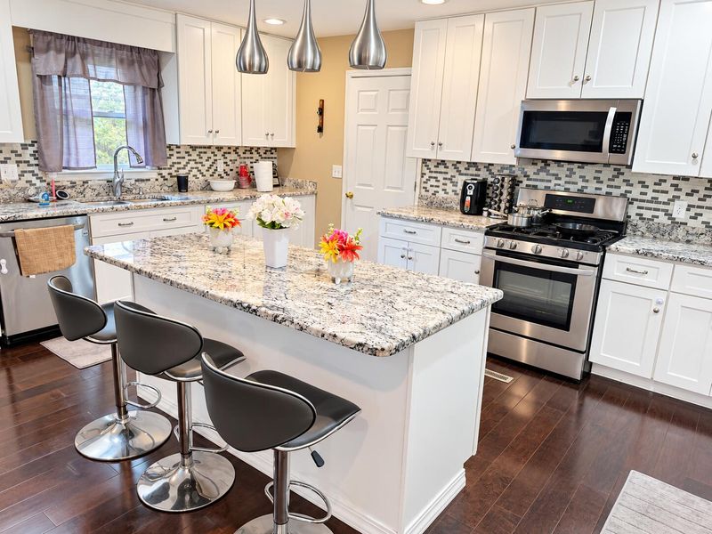 1745 Central Ave, Summerville, SC 29483