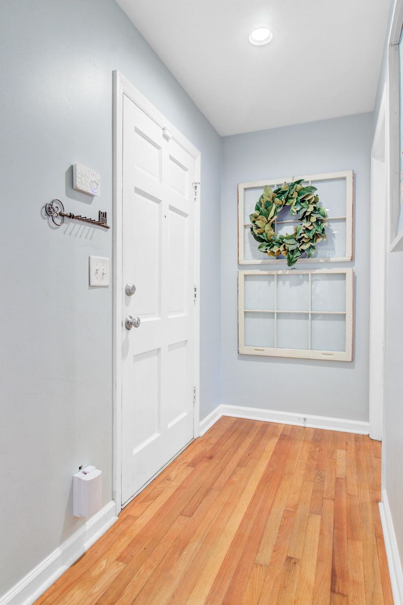 1718 Afton Ave, Charleston, SC 29407