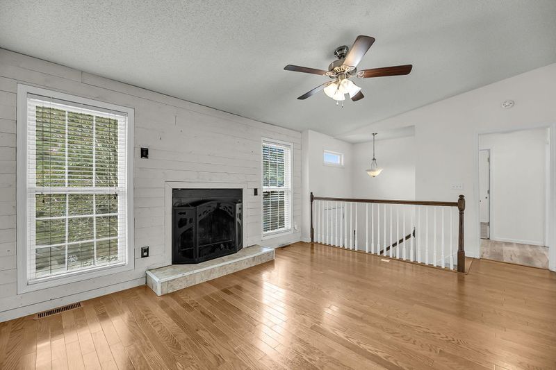 100 Trescott Ct, Summerville, SC 29486
