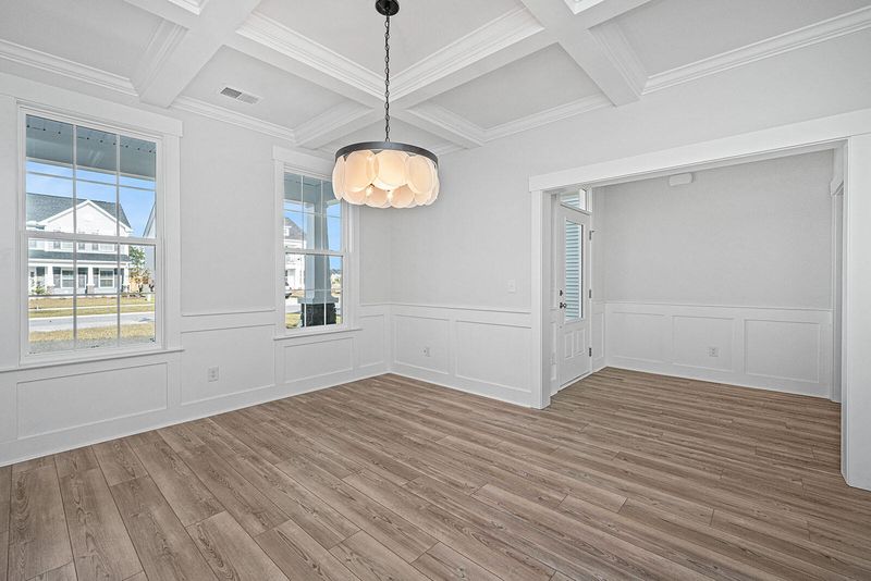 172 Grange Cir, Summerville, SC 29486