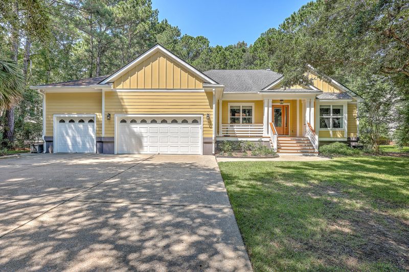 3723 Saint Ellens Dr, Mount Pleasant, SC 29466