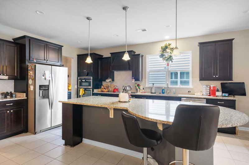 687 Battery Edge Dr, Summerville, SC 29486