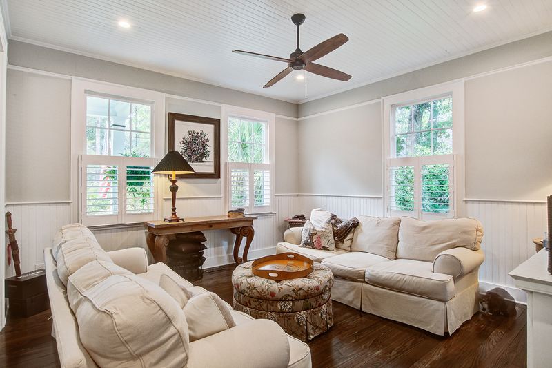 213 S Laurel St, Summerville, SC 29483