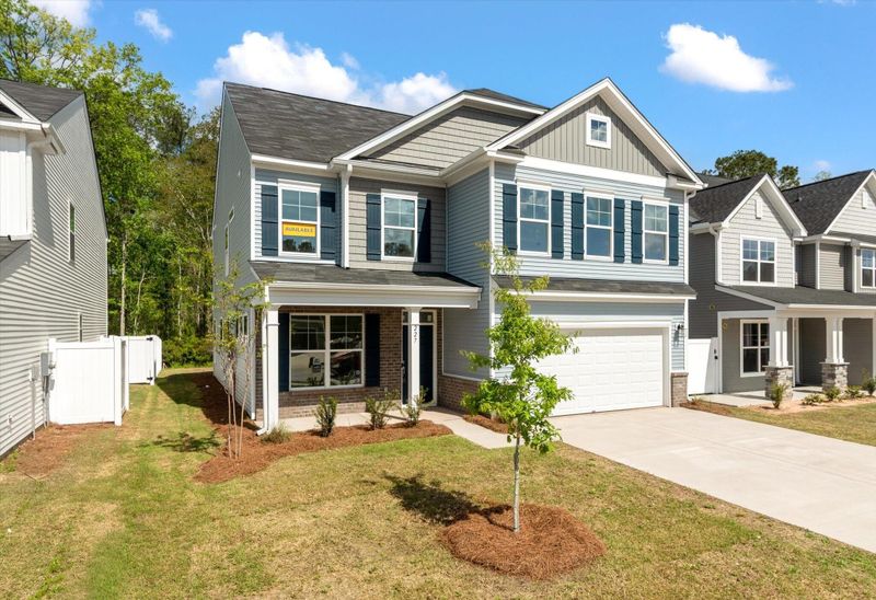 227 Palfrey Dr, Ridgeville, SC 29472