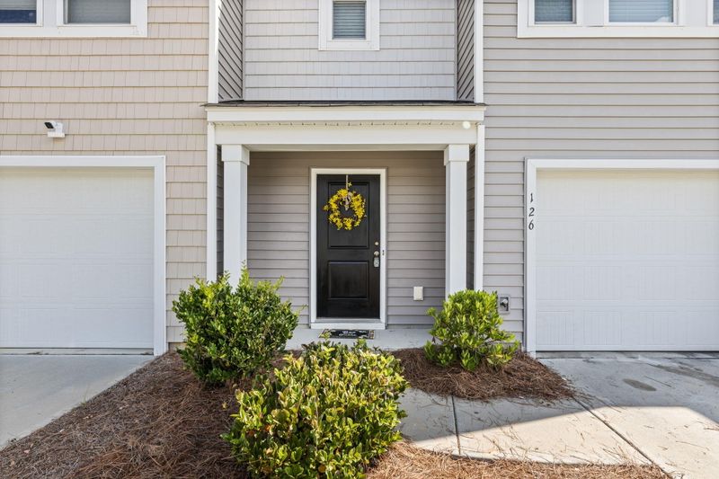 126 Gaura Ln, Summerville, SC 29483