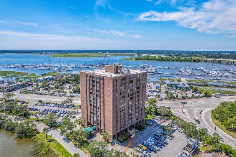 14 Lockwood Dr #11 E And F, Charleston, SC 29401