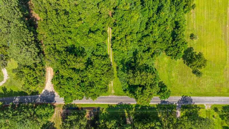 1151 Harts Bluff Rd, Wadmalaw Island, SC 29487
