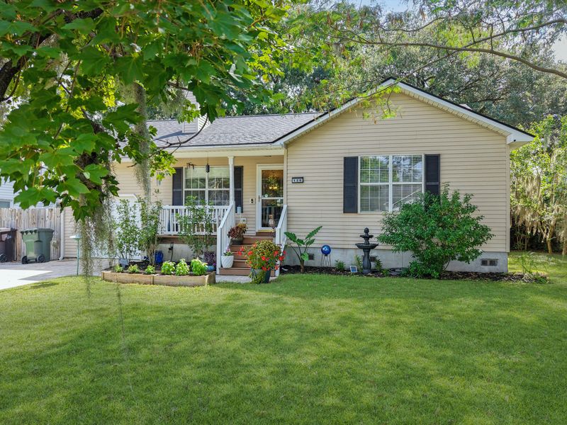 126 Mossy Oaks Ave, Goose Creek, SC 29445