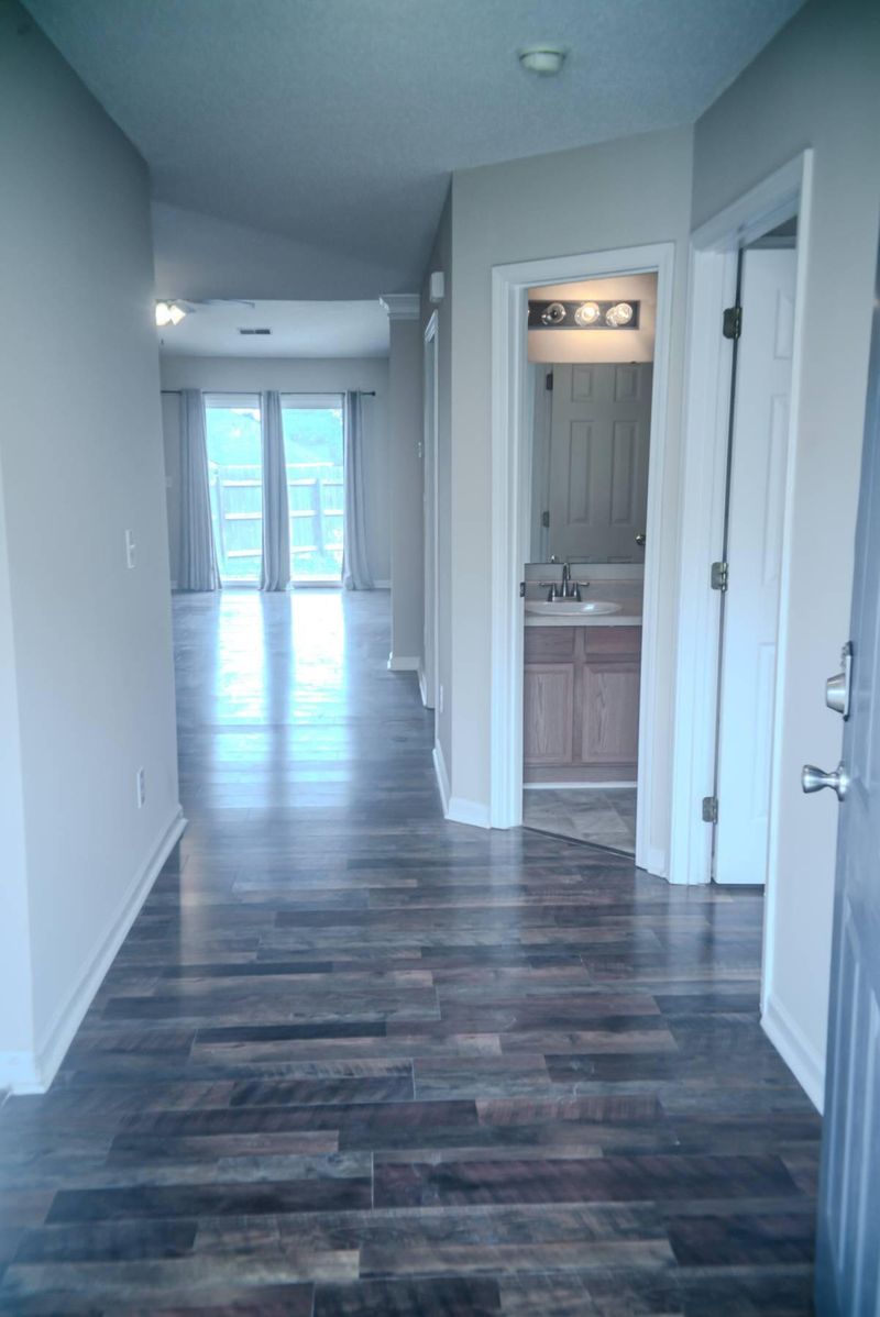 1253 River Rock Rd, Hanahan, SC 29410