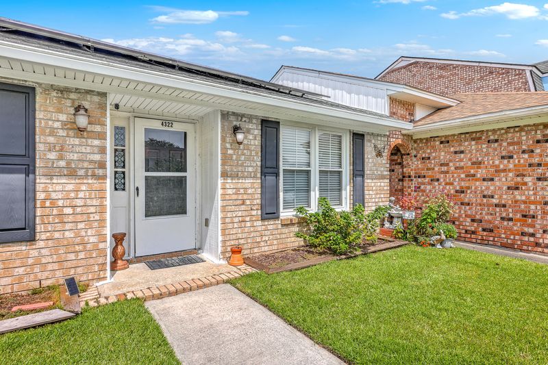 4322 Briarstone Ct, North Charleston, SC 29418