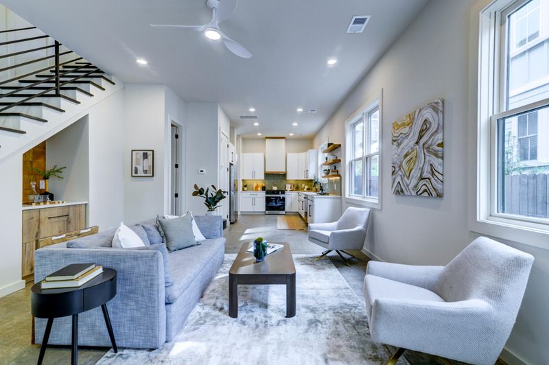 6 F St, Charleston, SC 29403