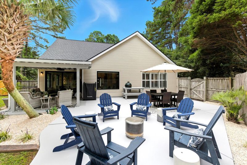 4061 Harleston Green Ln, Mount Pleasant, SC 29466