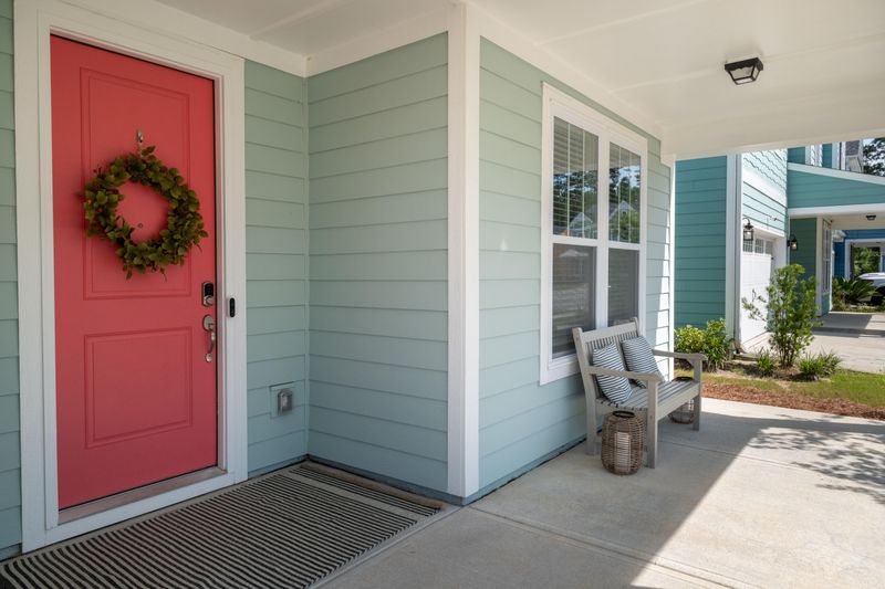 1012 Swamp Harrier Ave, Ravenel, SC 29470