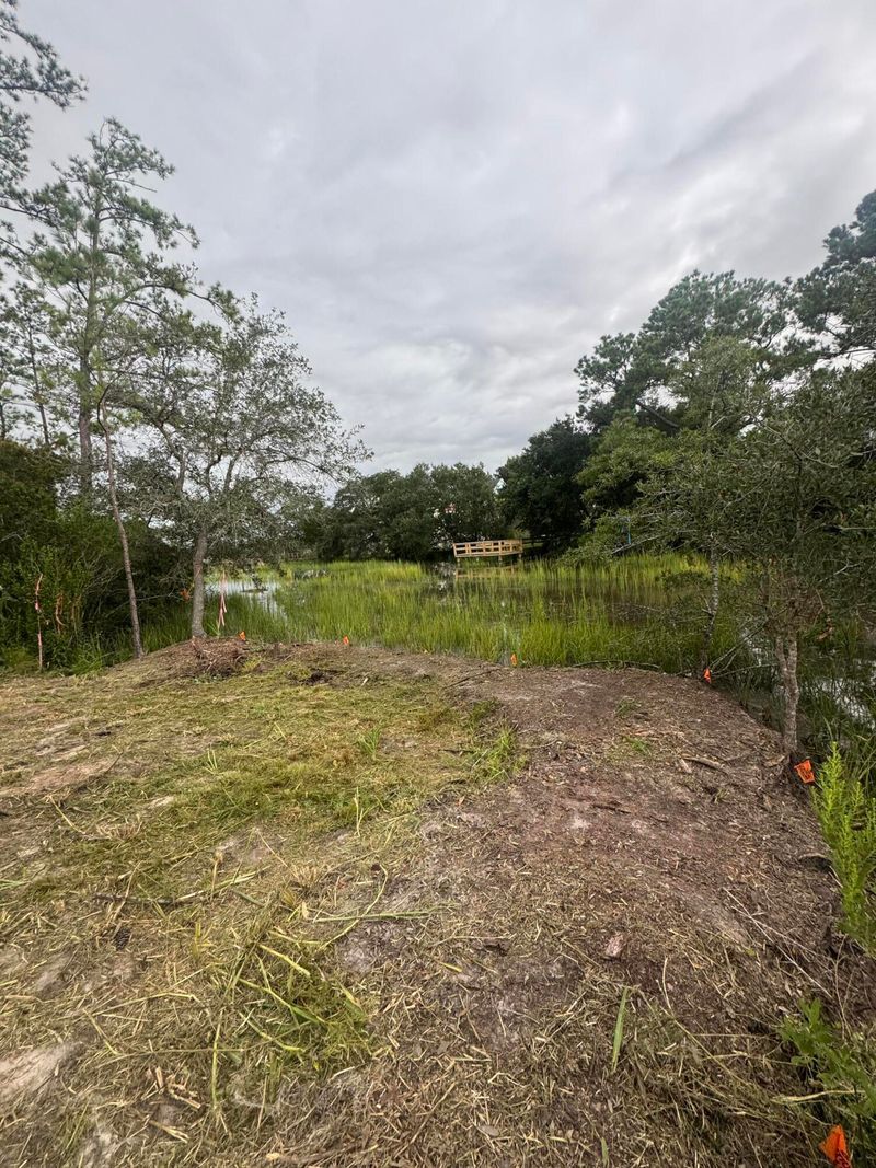 3020 S Shore Dr, Charleston, SC 29407