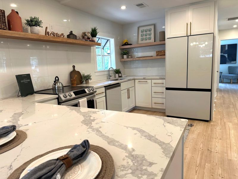 314 Canterbury Rd, Charleston, SC 29407
