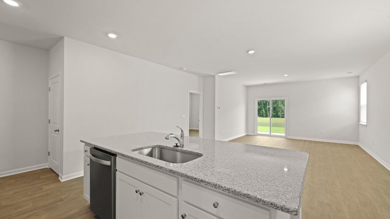 804 Long Bluff Rd, Summerville, SC 29486