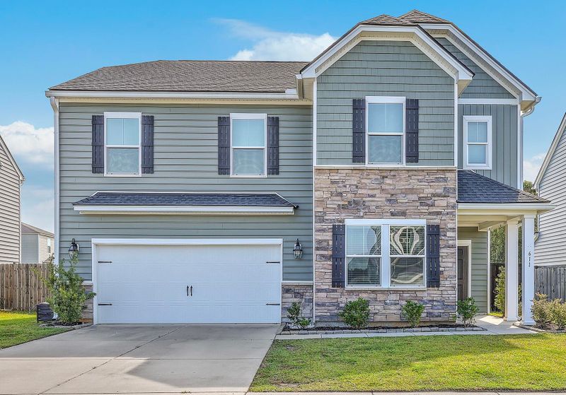 611 Squire Pope Rd, Summerville, SC 29486