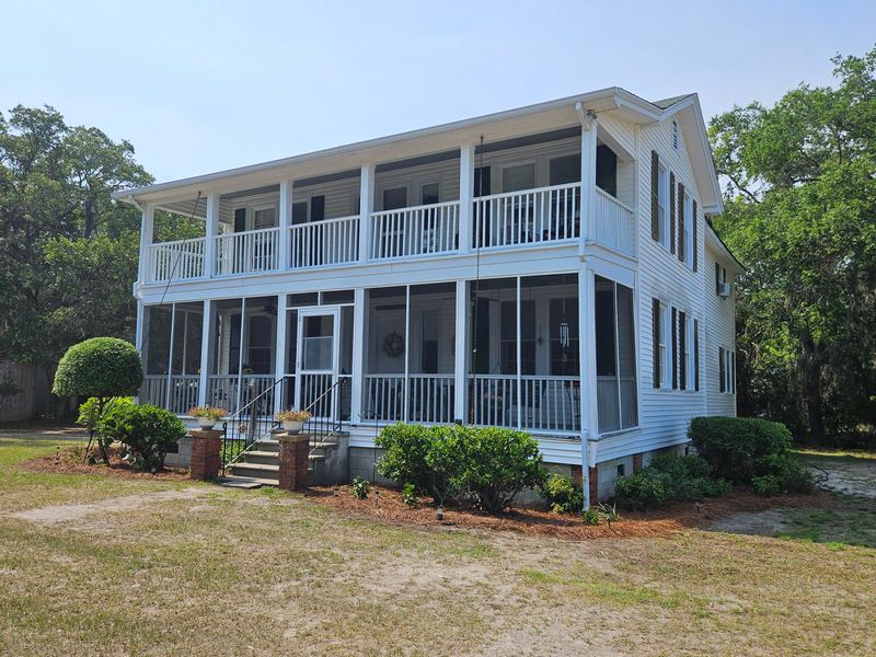 3246 Jenkins Farm Rd, Johns Island, SC 29455