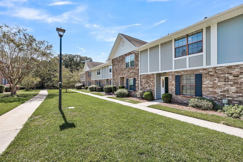2912 Oxford Pl, Charleston, SC 29414