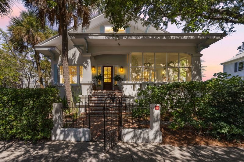 16 Halsey St, Charleston, SC 29401