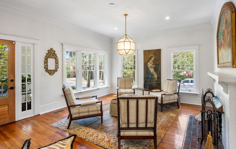16 Halsey St, Charleston, SC 29401