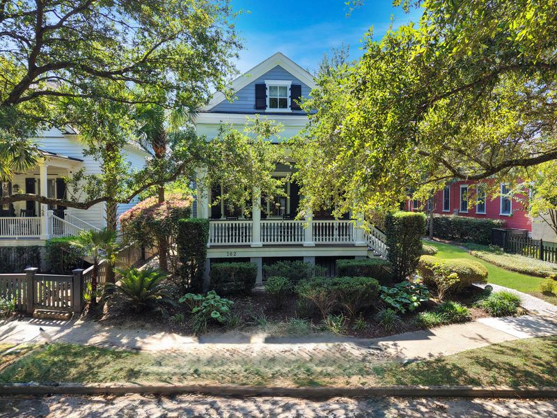 162 N Shelmore Blvd, Mount Pleasant, SC 29464