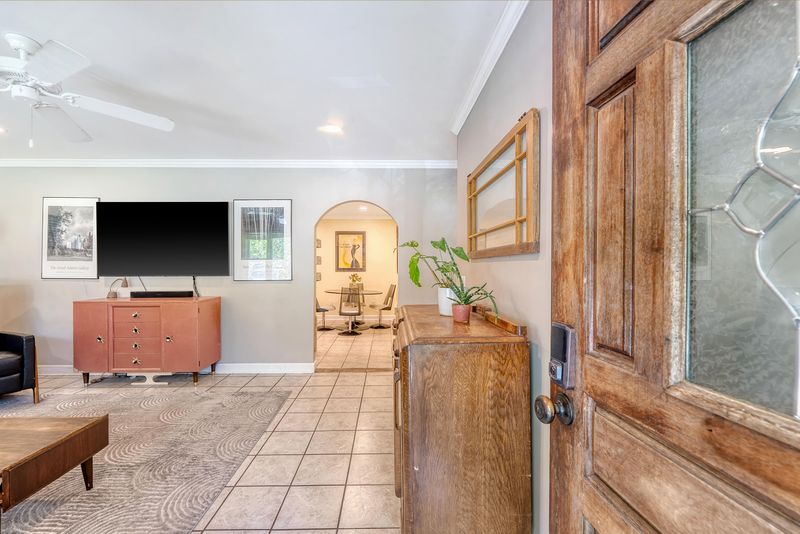 1137 Oceanview Rd, Charleston, SC 29412