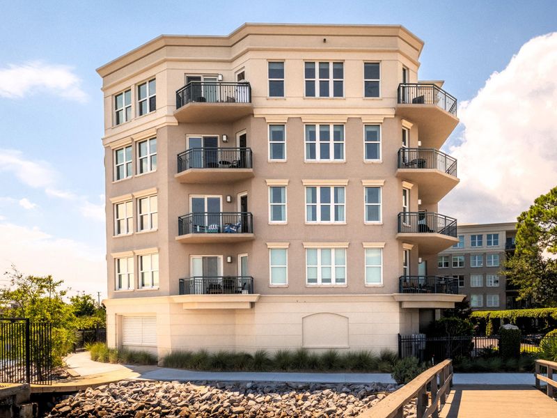 2 Wharfside St #2-C, Charleston, SC 29401