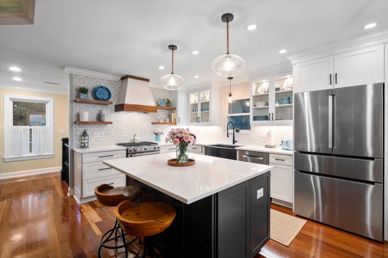 776 Grimsley Dr, Charleston, SC 29412