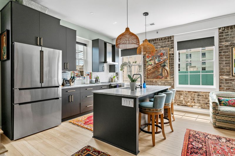 348 King St #L, Charleston, SC 29401