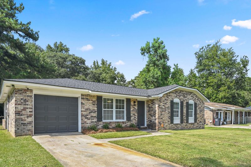 980 Margaret Dr, Ladson, SC 29456