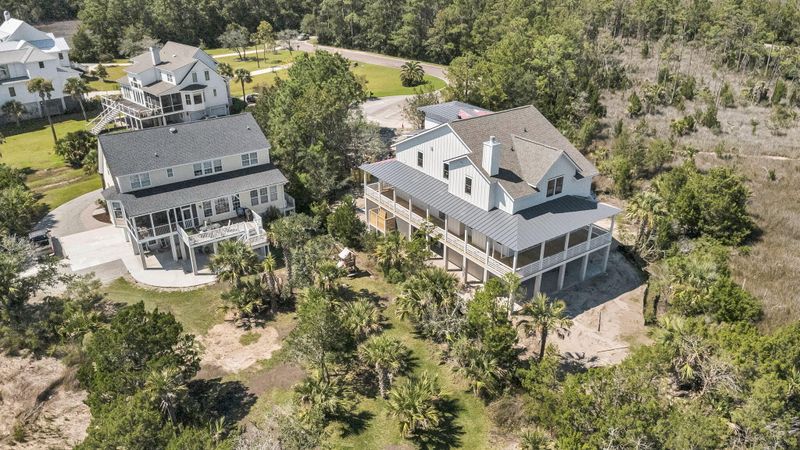 1539 Murphys Island Ct, Awendaw, SC 29429
