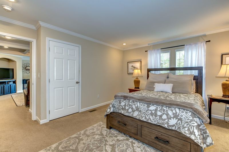 257 Boykin Ln, Ridgeville, SC 29472