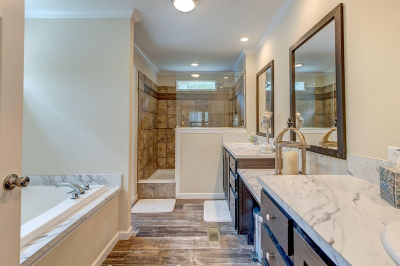 257 Boykin Ln, Ridgeville, SC 29472