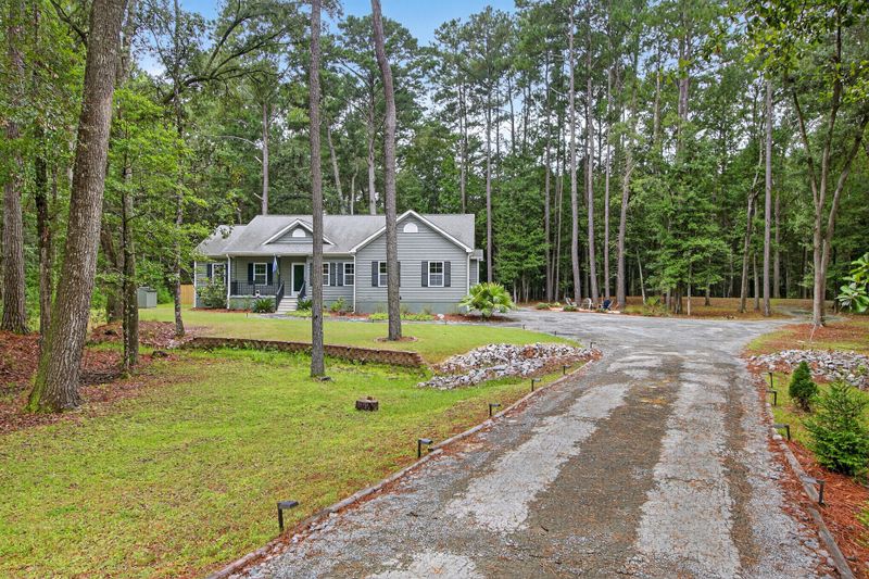 6347 Buttonbush Dr, Ravenel, SC 29470