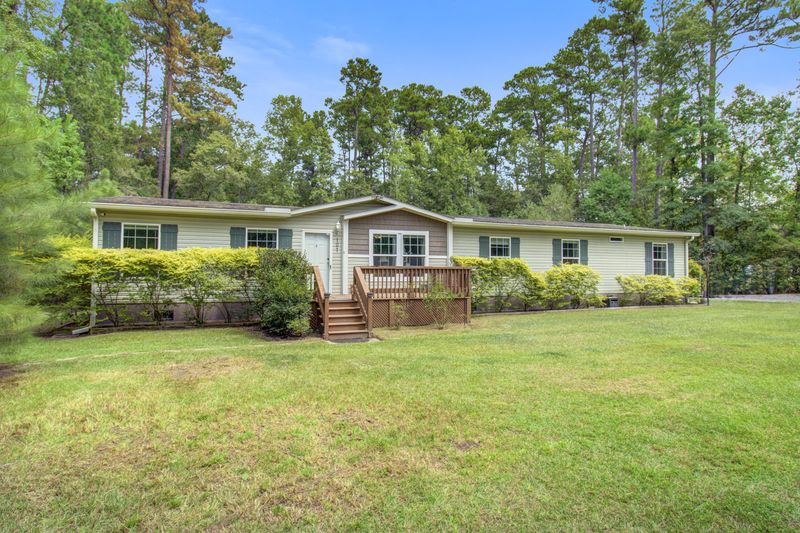 107 Hill Dr, Summerville, SC 29483