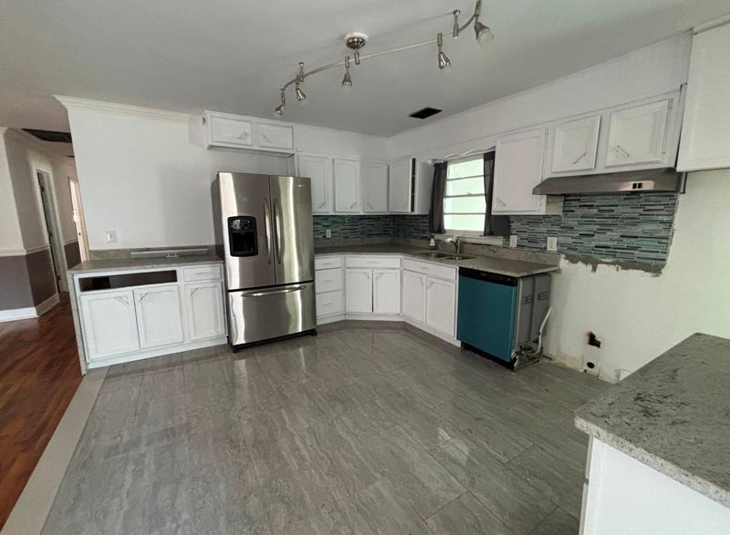 3308 Londonderry Rd, North Charleston, SC 29420