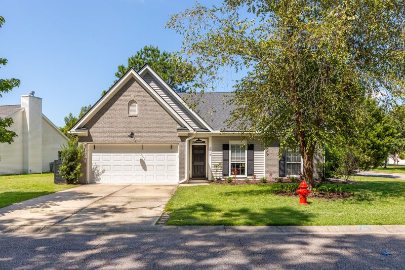 2713 Palmetto Hall Blvd, Mount Pleasant, SC 29466
