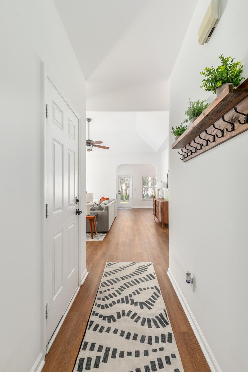 2713 Palmetto Hall Blvd, Mount Pleasant, SC 29466
