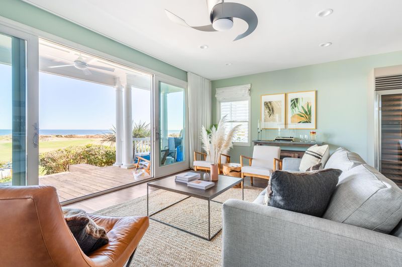 42 Ocean Point Dr, Isle Of Palms, SC 29451