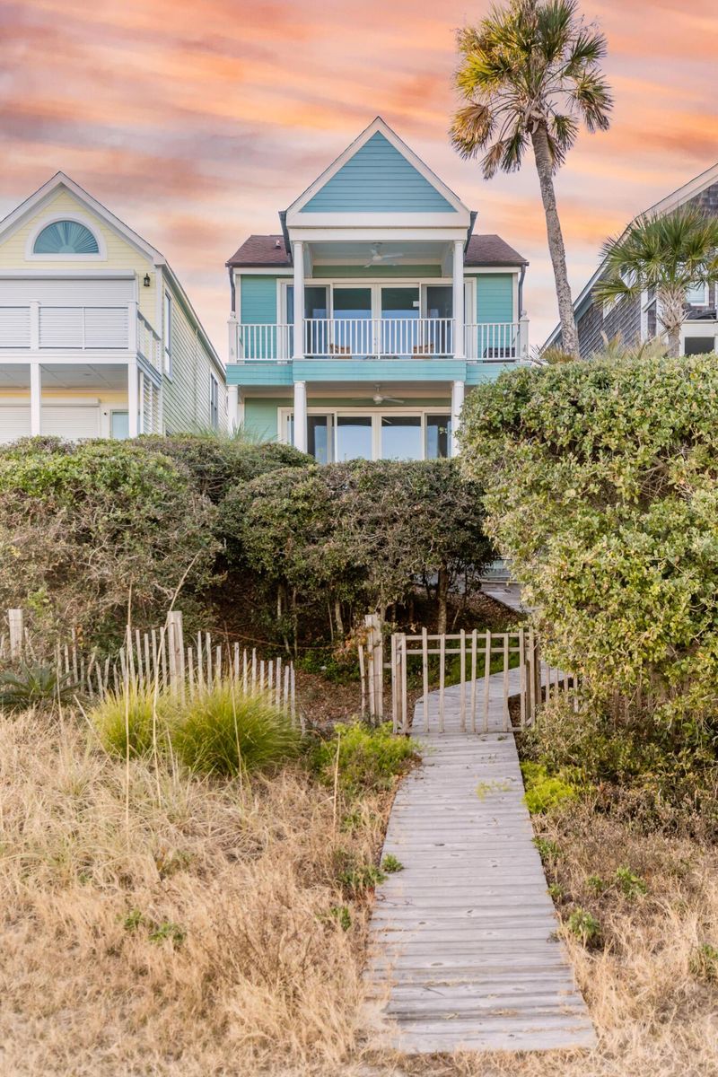 42 Ocean Point Dr, Isle Of Palms, SC 29451