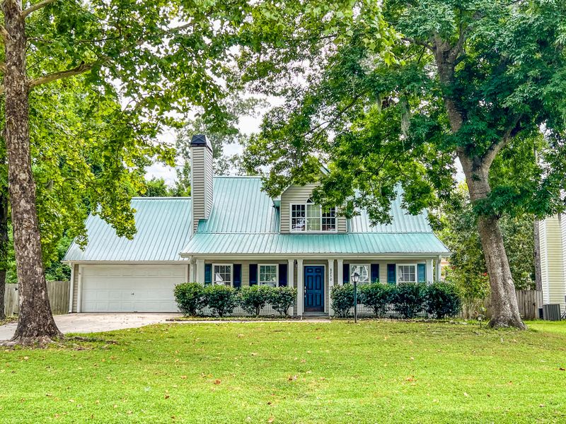 8250 Longridge Rd, North Charleston, SC 29418