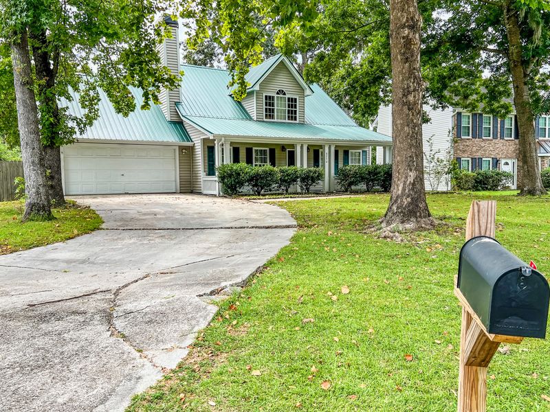 8250 Longridge Rd, North Charleston, SC 29418