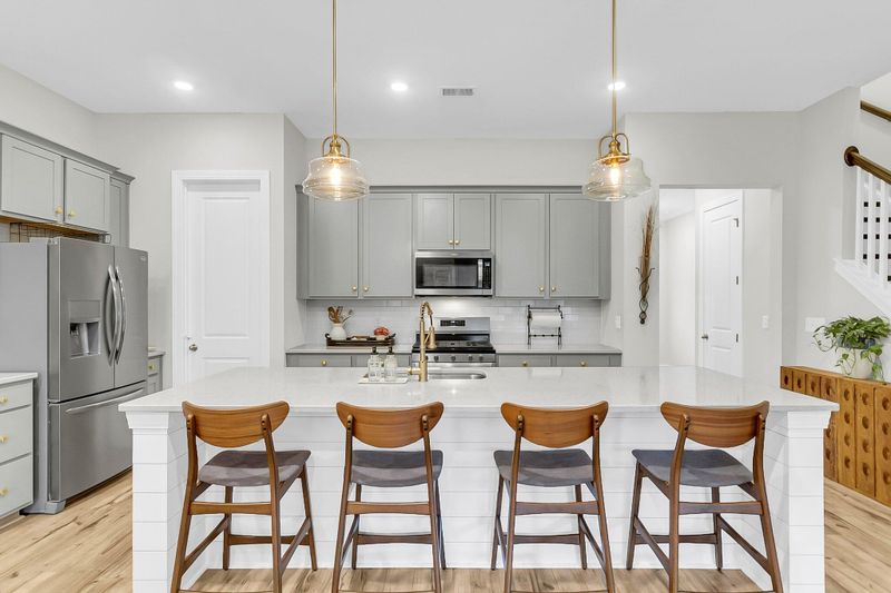 3046 Emma Ln, Mount Pleasant, SC 29466