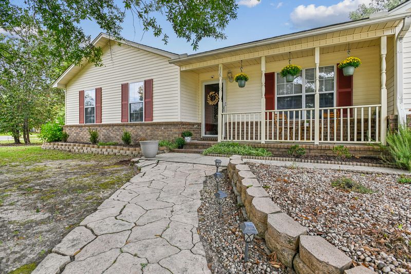 116 Two Hitch Rd, Goose Creek, SC 29445