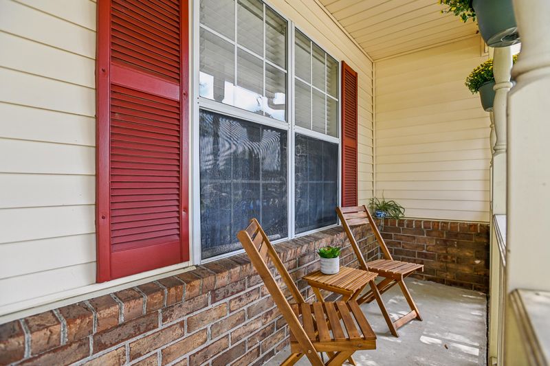 116 Two Hitch Rd, Goose Creek, SC 29445